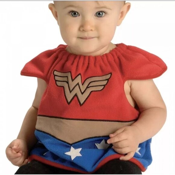 Baby Wonder Woman Costume Bib 0-9 Months DC Comics Halloween Shower Gift Cosplay - Picture 2 of 3